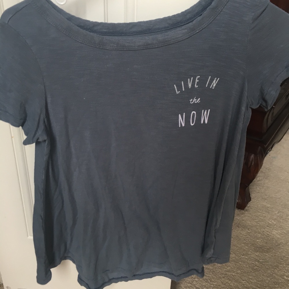 AE cool grey soft tee